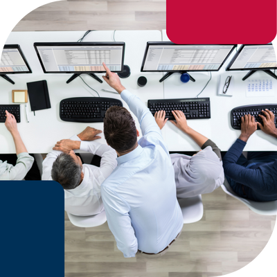 Ameripol-OperationalLeader-working-with-his-team